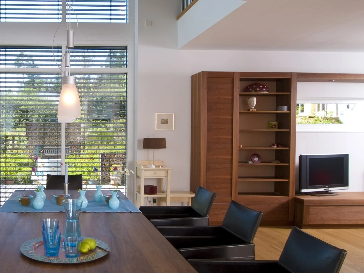 Modern Living — photo 3