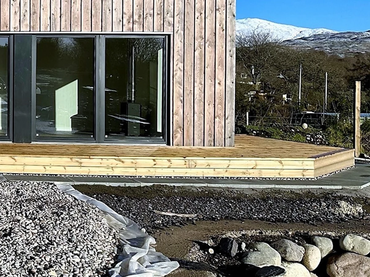 R-Bothy Mor